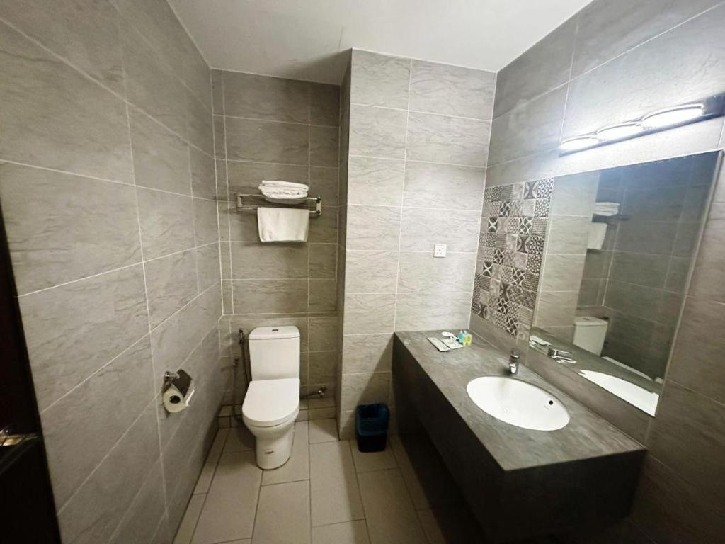 Hotel Grand Baron 3*
