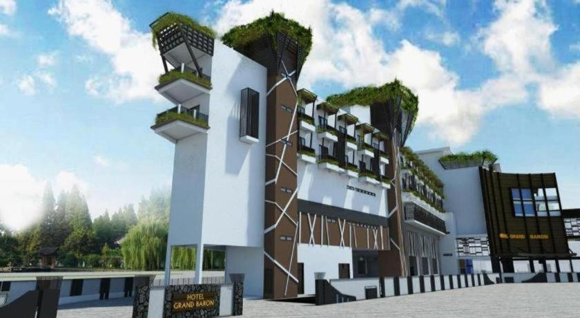 Grand Baron 3* Taiping