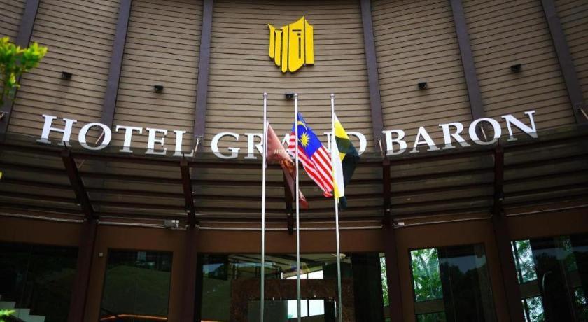 Grand Baron Hotel